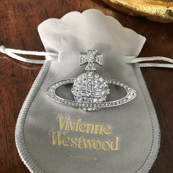 NEW VIVIENNE WESTWOOD Silver Bas Relief ORB BROOCH - Picture 8 of 8